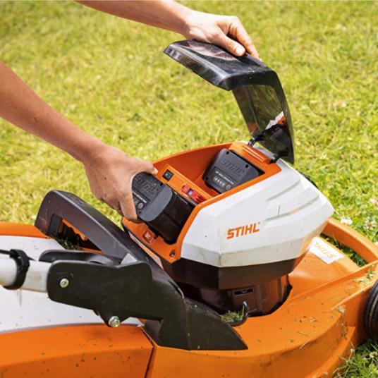 Akumulatorska kosilnica RMA 443 C STIHL